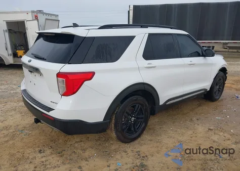 2021 Ford Explorer Xlt from USA, damaged, VIN 1FMSK8DH6MGC45881